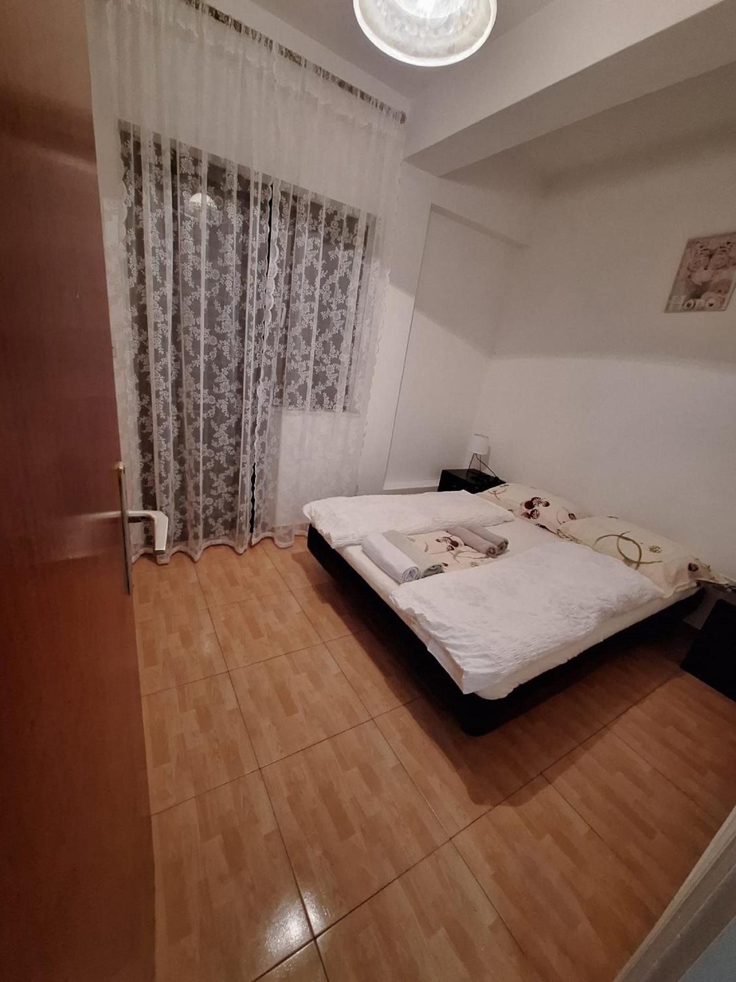 Apartments Dalmatin Жуляна Экстерьер фото