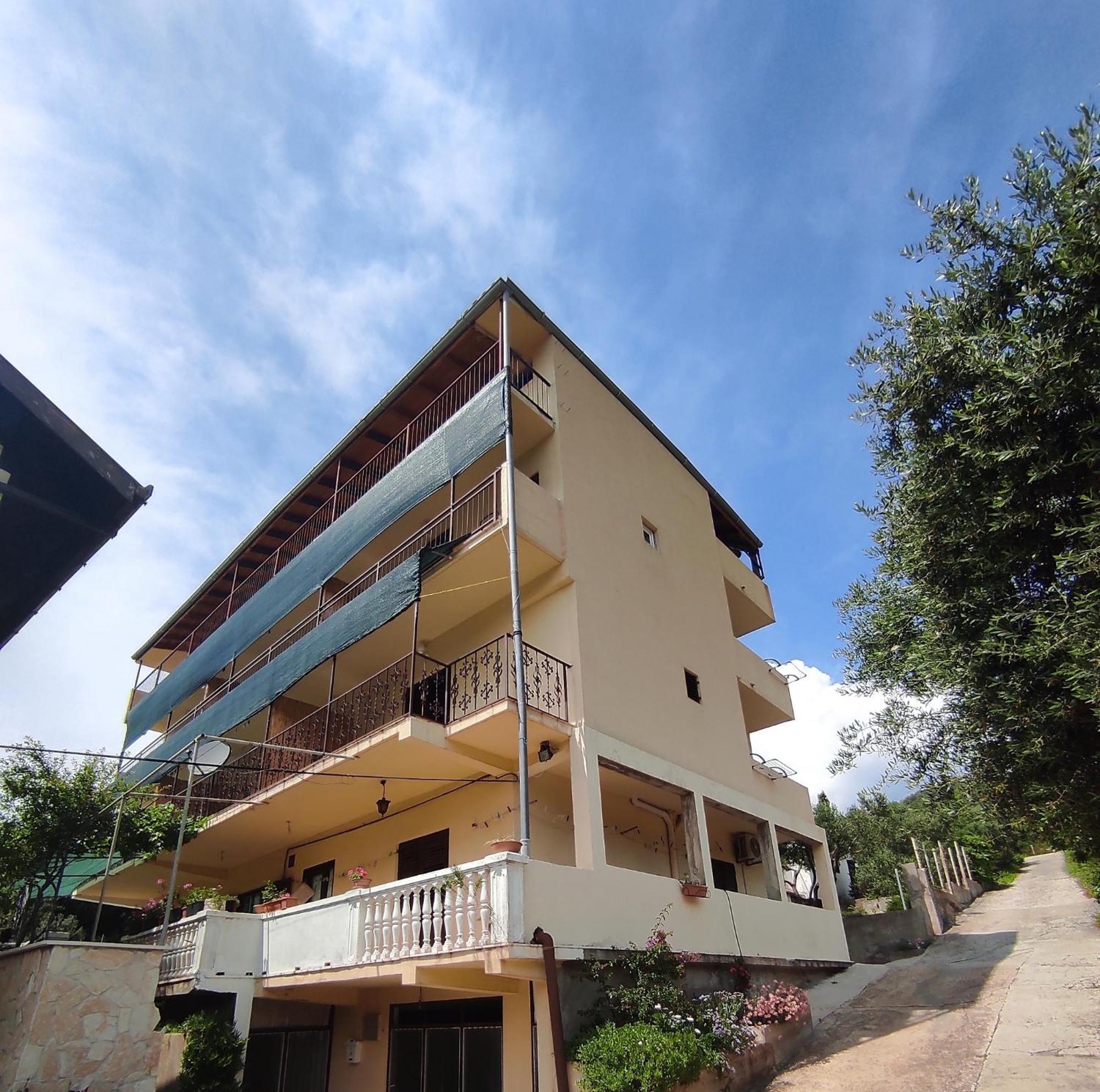 Apartments Dalmatin Жуляна Экстерьер фото